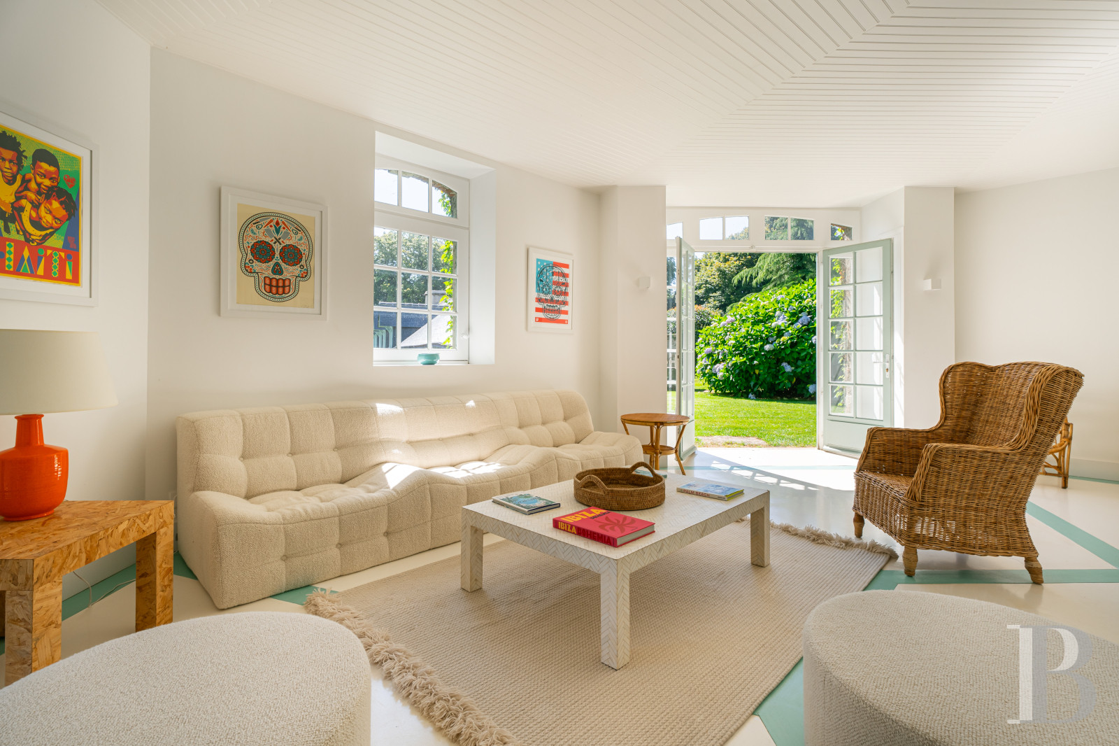 À Arradon, dans le golfe du Morbihan, une île privée de douze hectares et ses deux maisons - photo  n°44